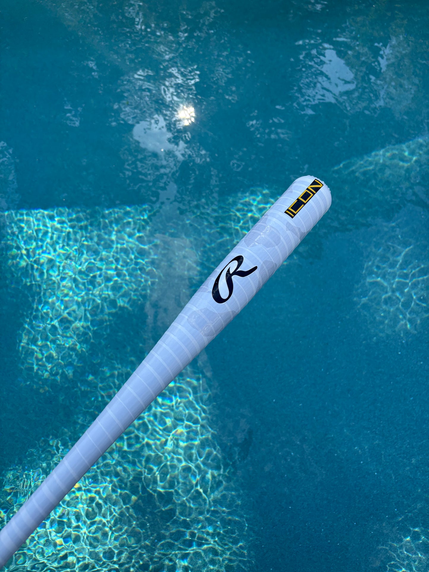 ICON Blitzball bat